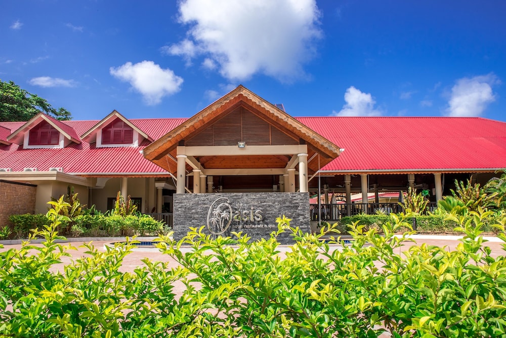Oasis Hotel Restaurant & Spa 29/36