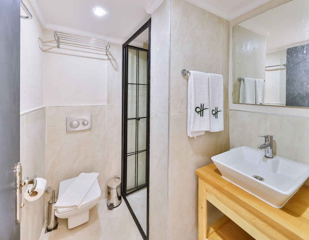 Cinar Boutique Hotel 58/63