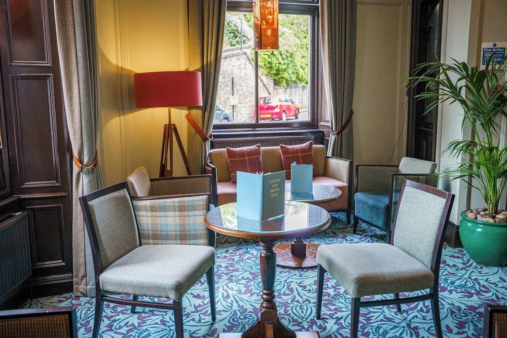 Parliament House Hotel 47/65