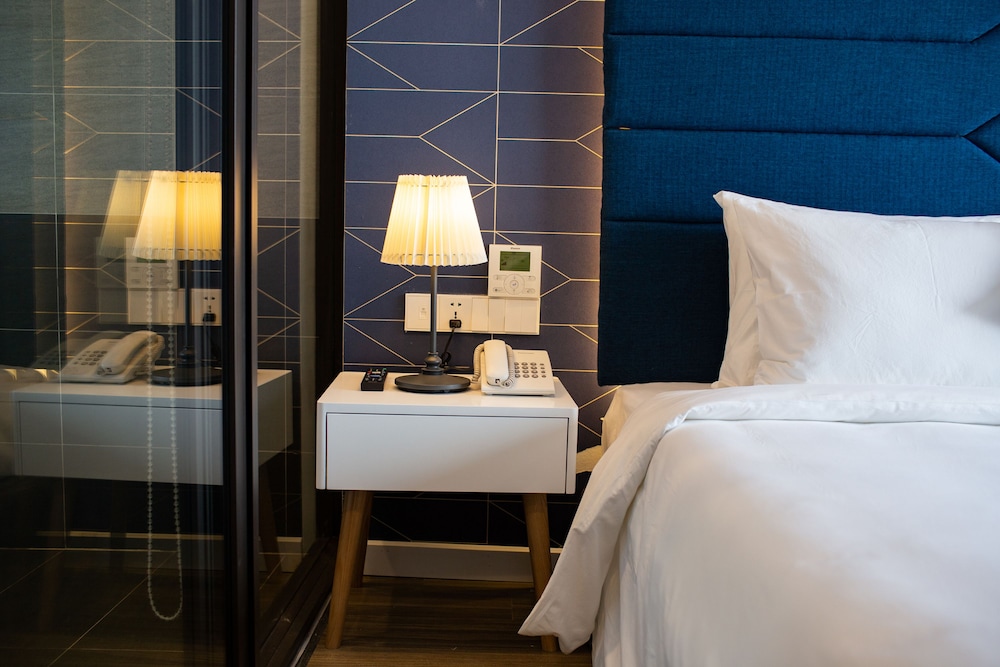Bonsella Prestige Hotel and Spa 23/71
