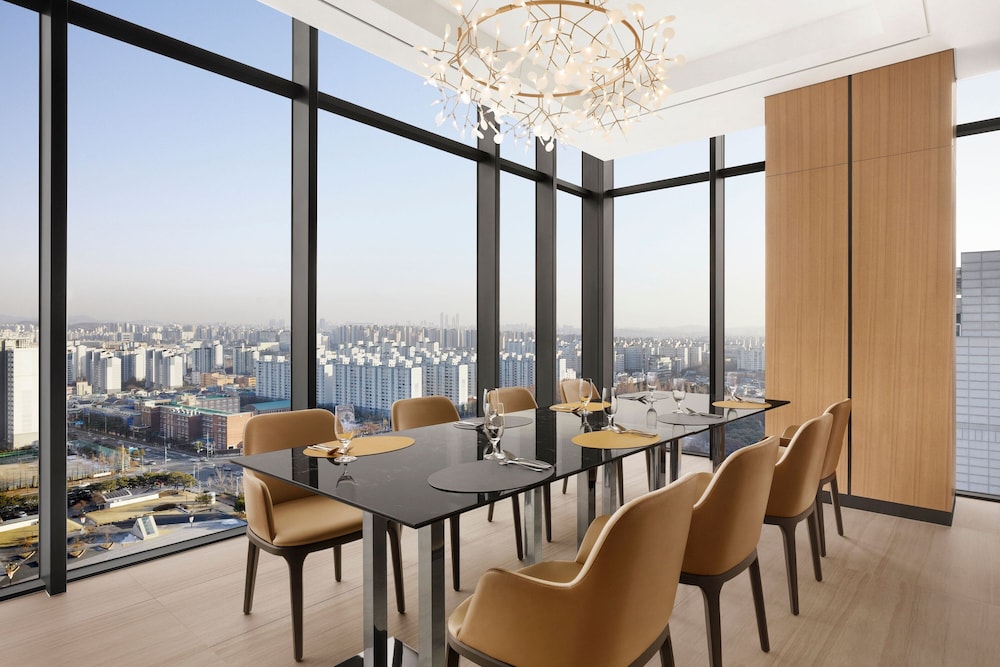 Four Points by Sheraton Suwon 36/49