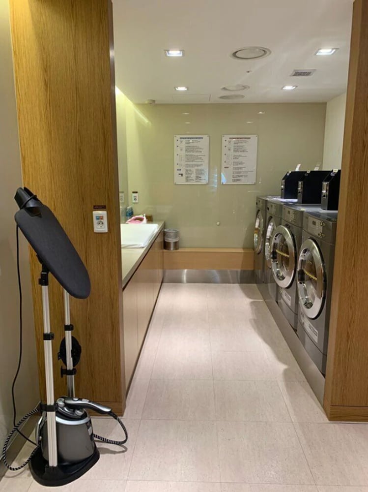 Hotel Pj Myeong Dong 30/50