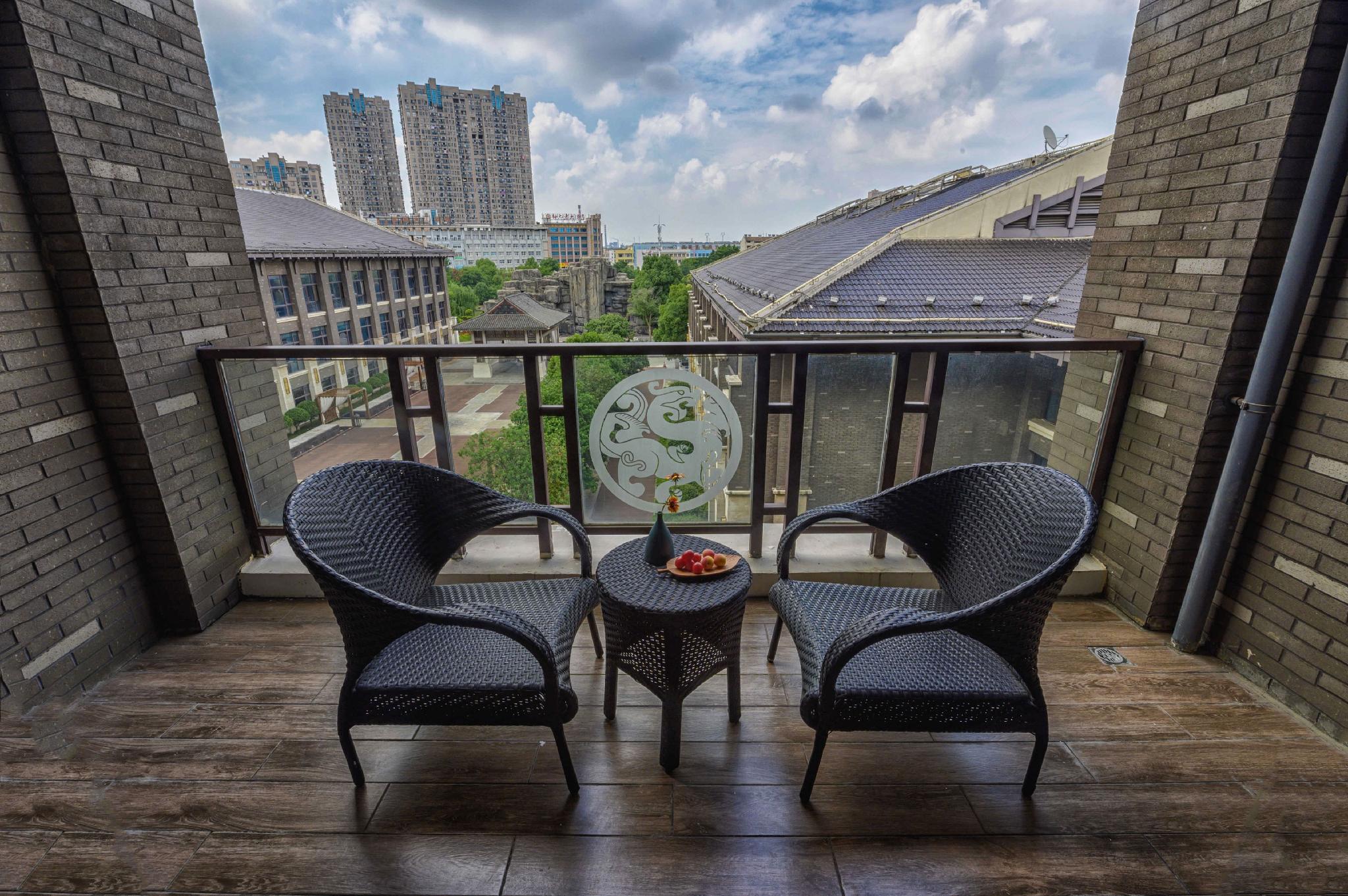 TONGQUETAI NEW CENTURY GRAND HOTEL 44/44