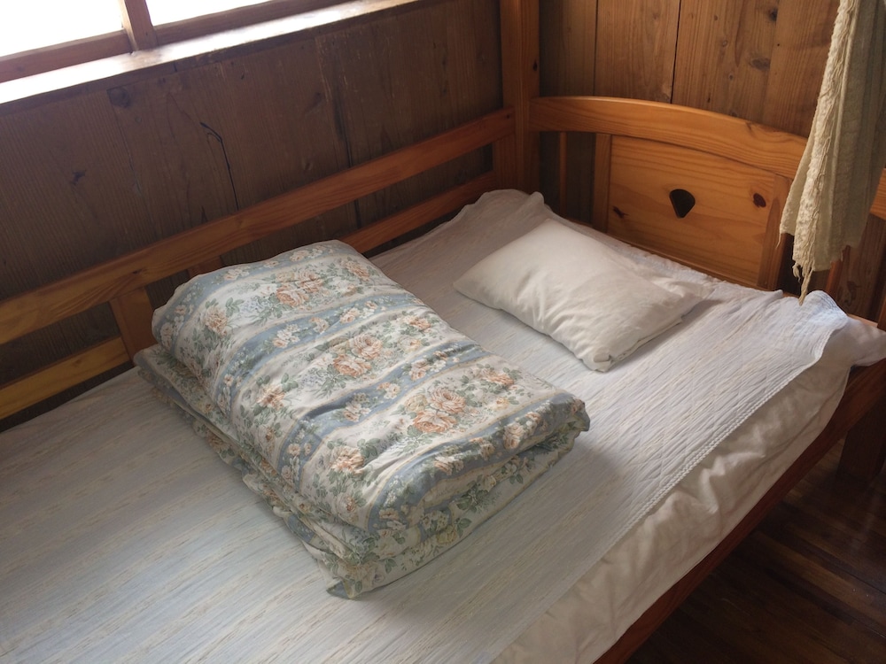 Goyah-So Guesthouse 18/72