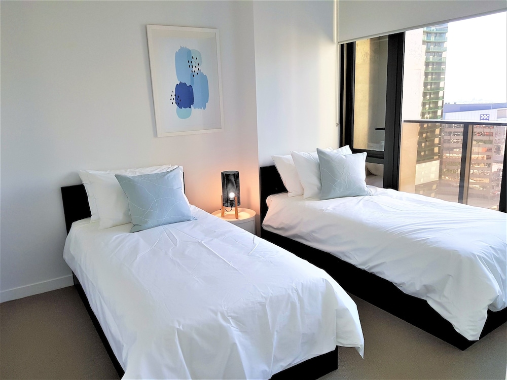 ReadySet Apartments at Upper West Side 16/53