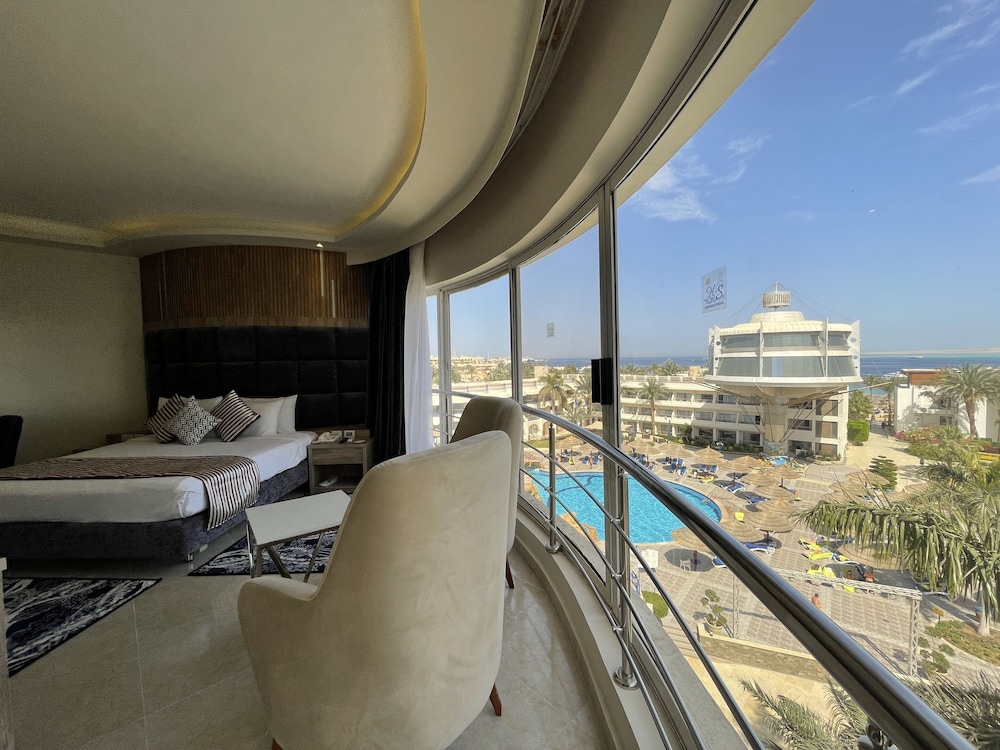 Royal, Suite, King Bed