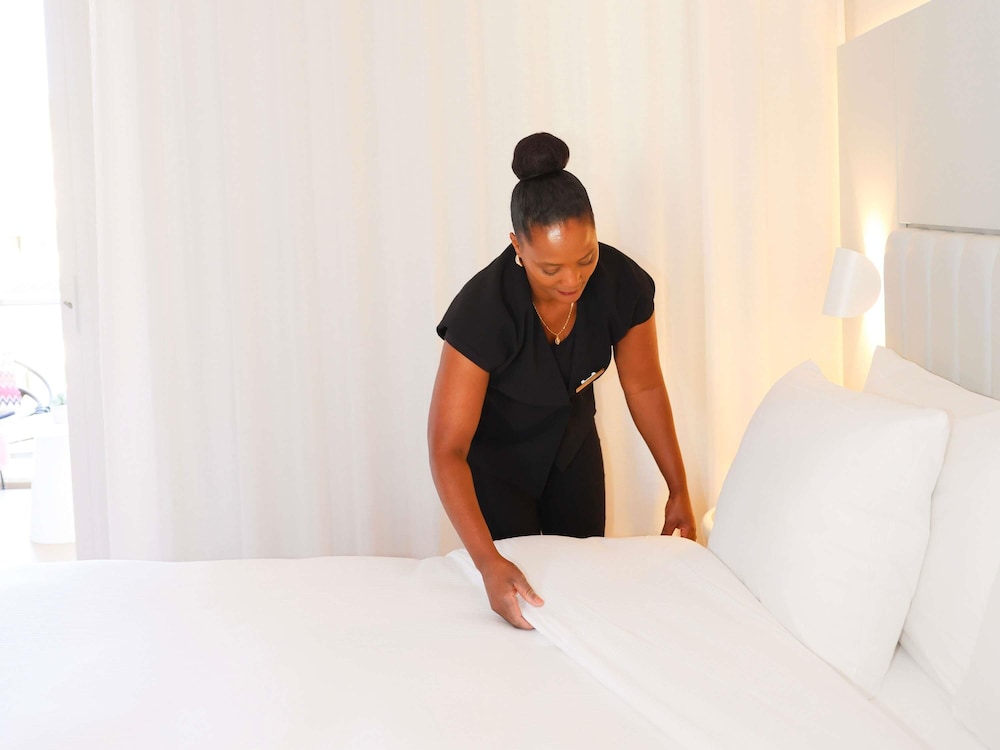 Croisette Beach Hotel Cannes - MGallery Collection 7/47