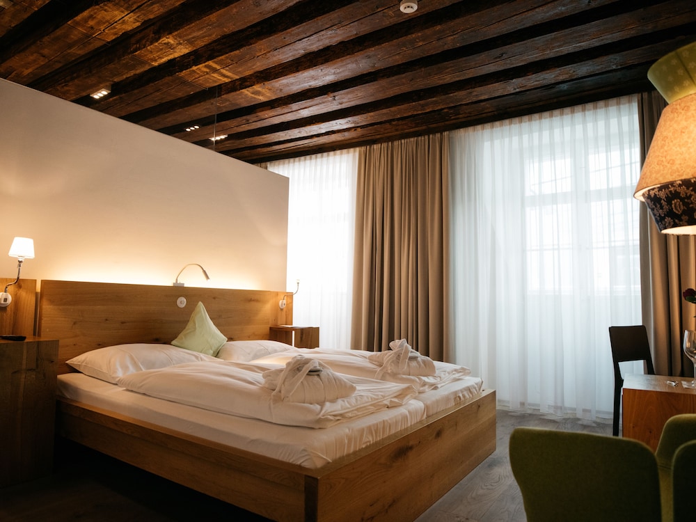 Arthotel Blaue Gans 10/76