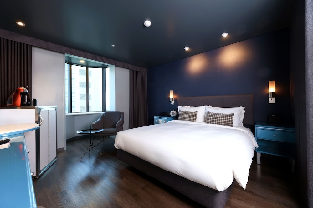 SUPERIOR, DOUBLE BED