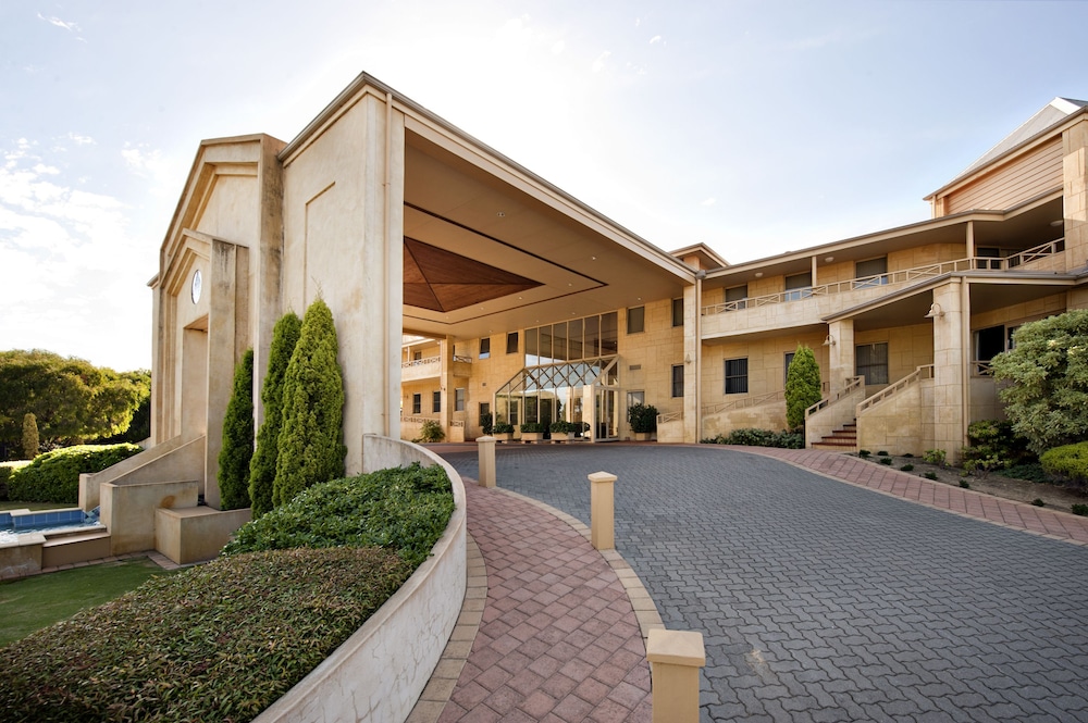 Abbey Beach Resort 27/34