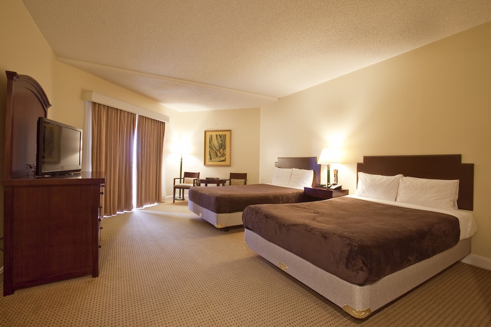 Holiday Resort And Spa Guam 30/86