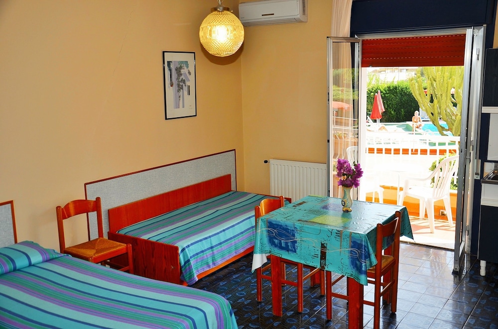 Residence Villa Giardini 44/66