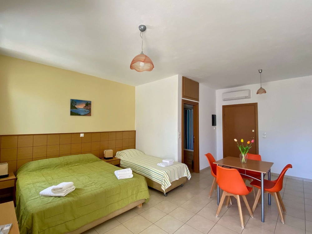 Manolis Apartments 20/72