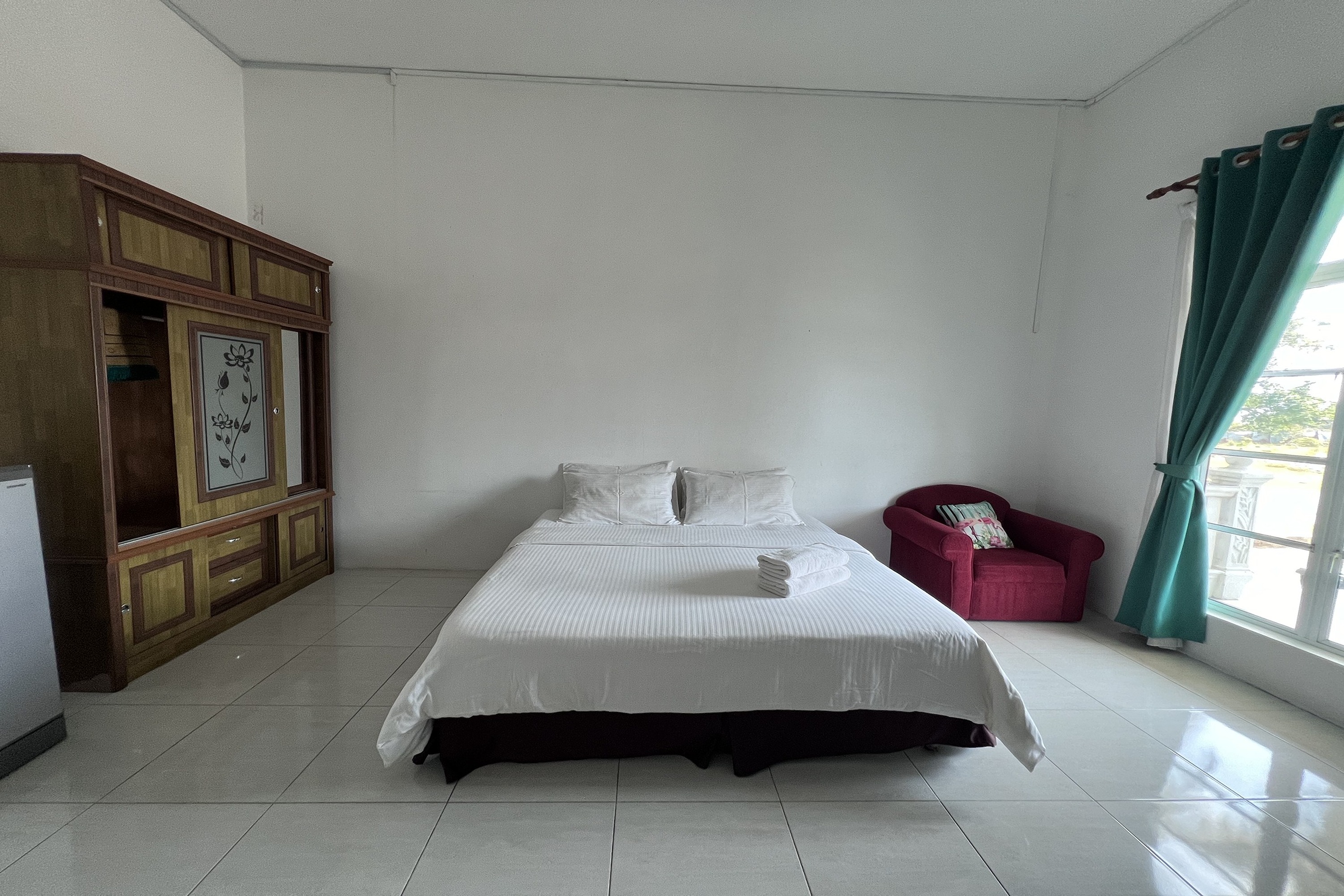Deluxe, King Bed
