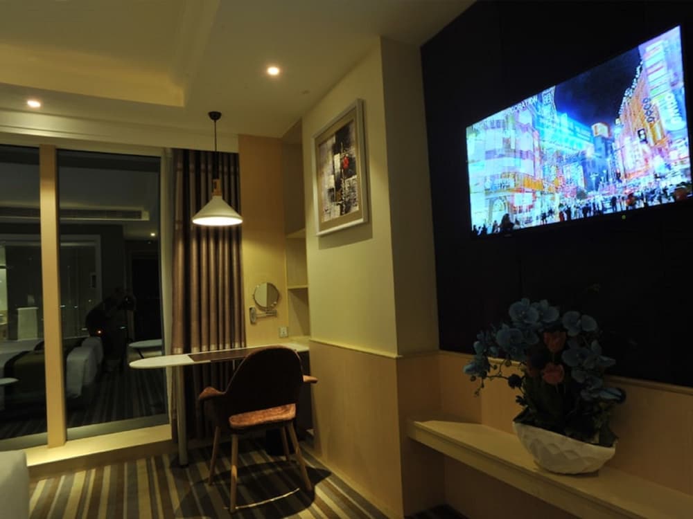 The Bazaar Hotel Bangkok 39/77