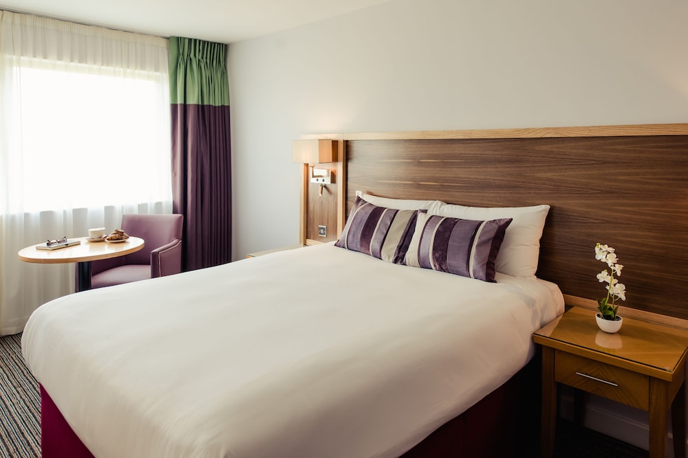 ROOM, SINGLE, DOUBLE BED