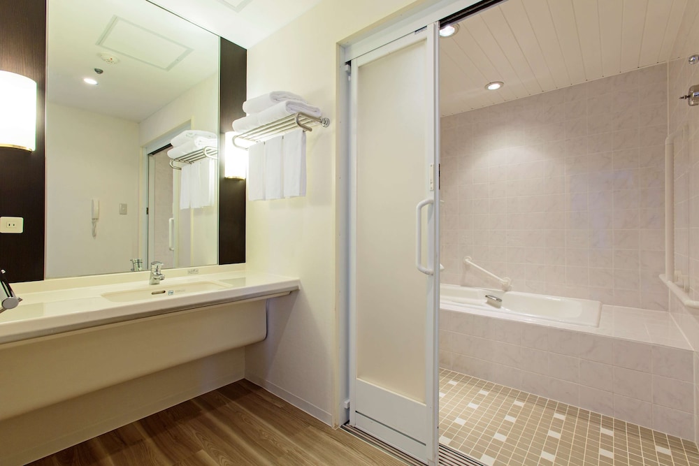 DoubleTree by Hilton Hotel Naha Shuri Castle 20/67