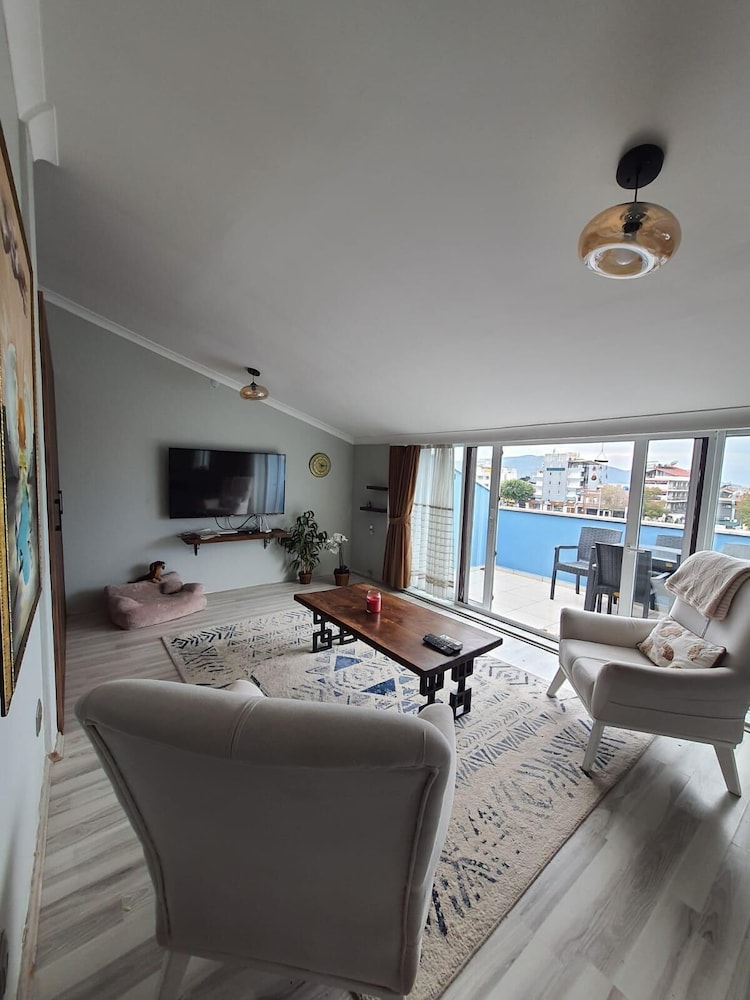 2 BEDROOMS, SUITE, BEACH SIDE, SEA VIEW