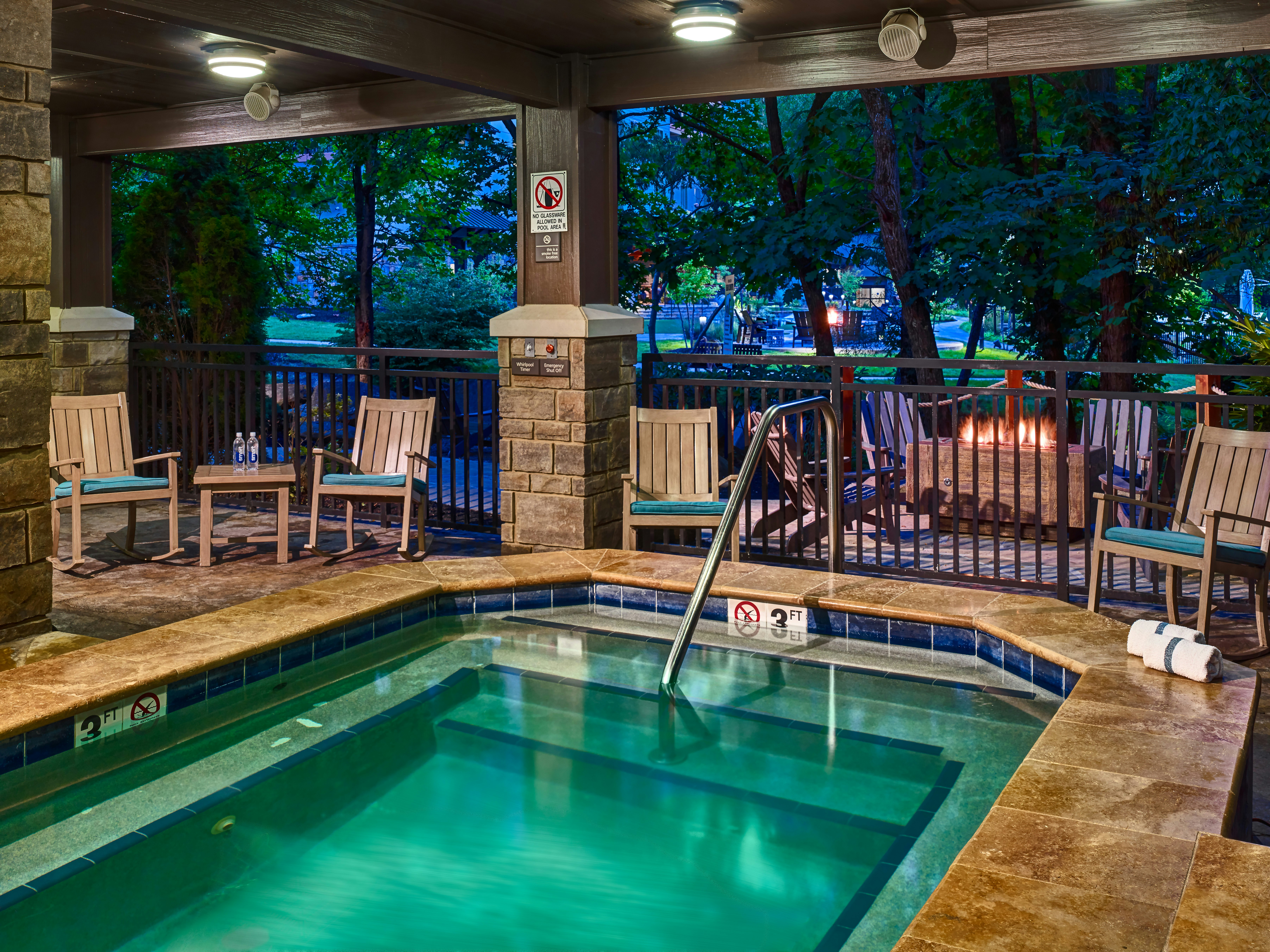 Hampton Inn Gatlinburg Historic Nature Trail 22/53