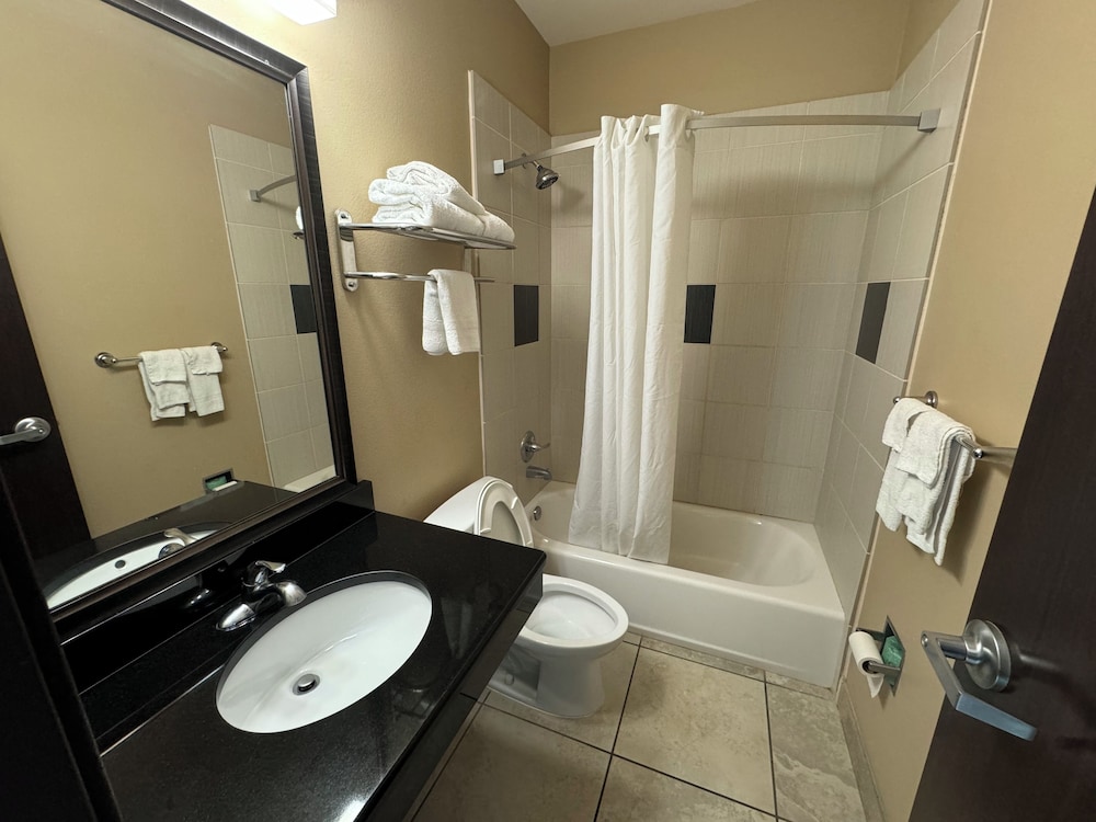 Cityview Inn And Suites 26/28