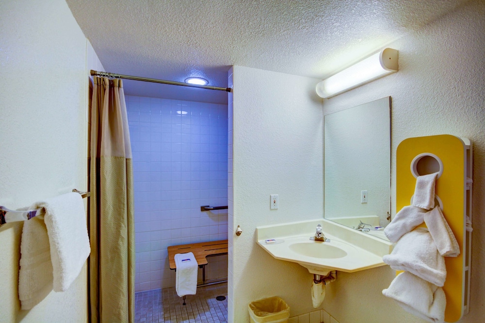 Motel6 Saint George, UT - University/Historic Downtown 51/53