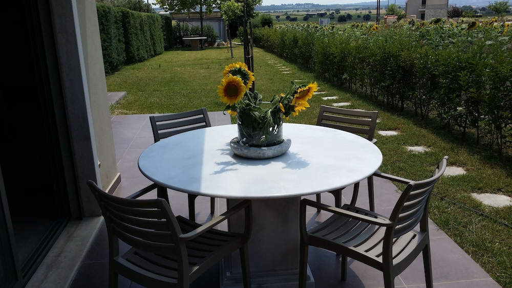 Niovi Boutique Apartments 14/30