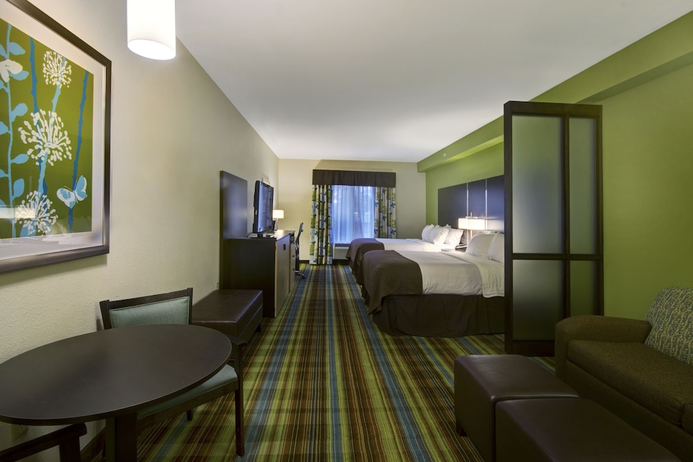 Holiday Inn Christiansburg Blacksburg 17/53