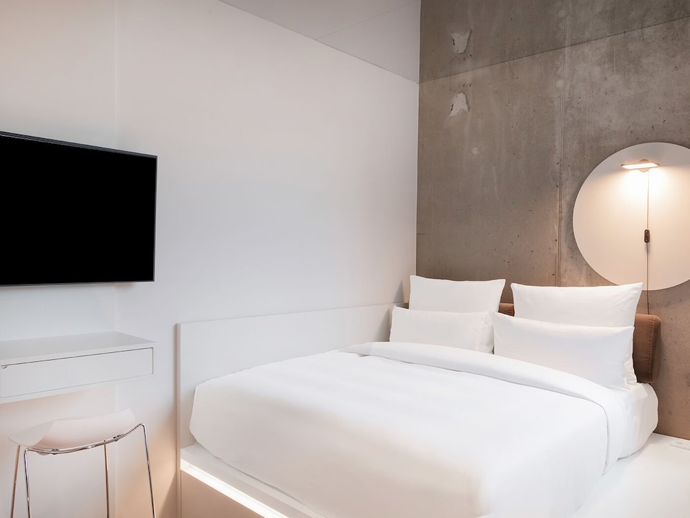 Deluxe, King Bed, Balcony