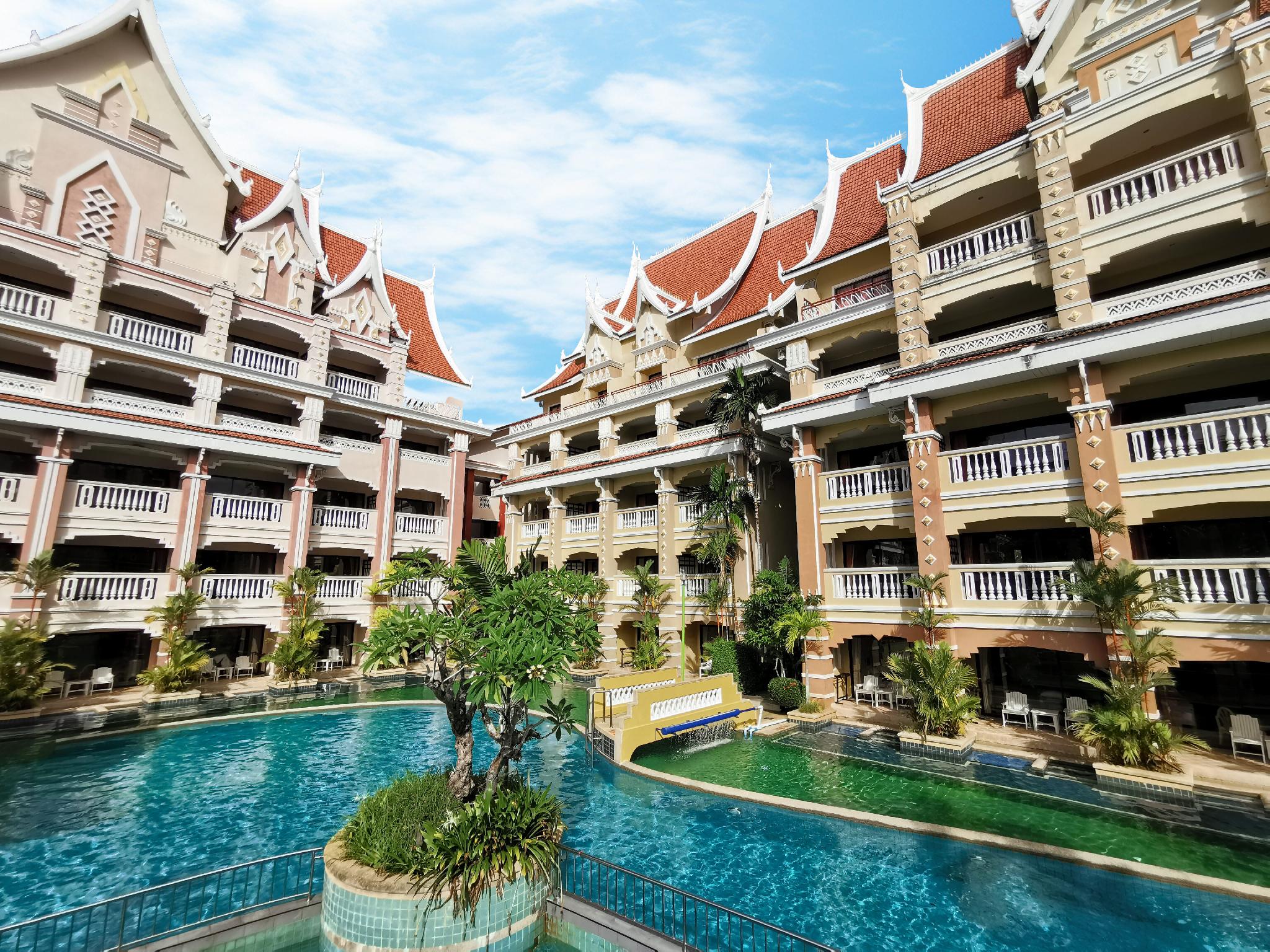 JUNIOR SUITE POOL VIEW