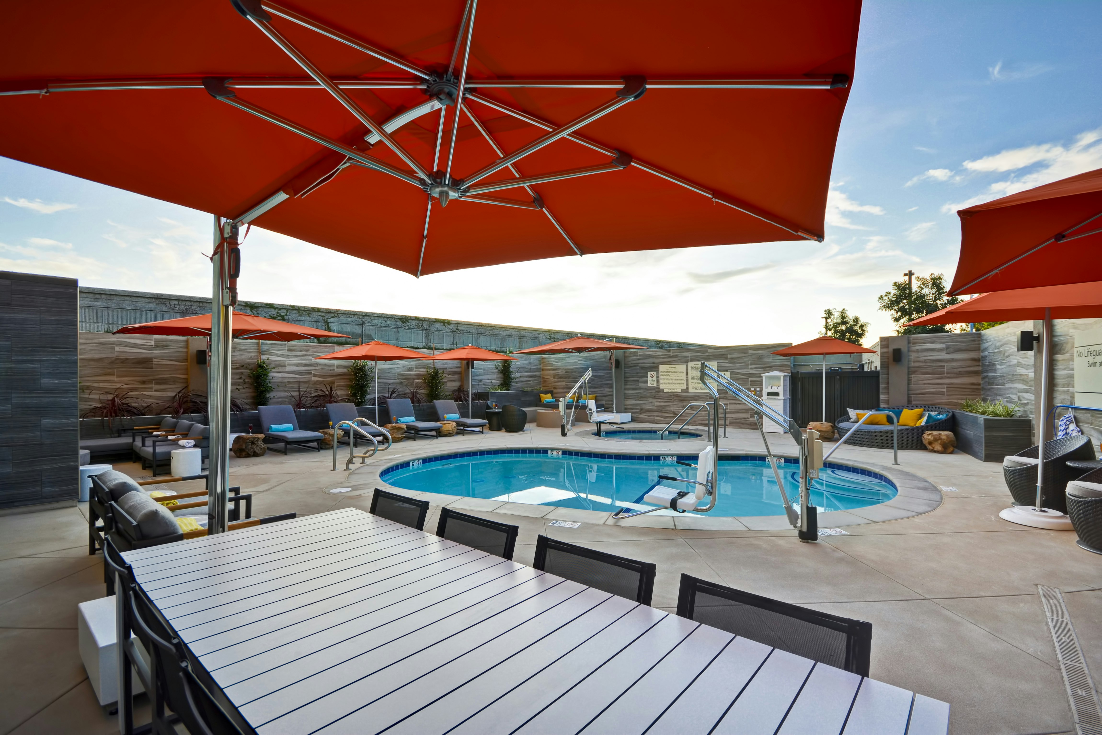 Hampton Inn And Suites Los Angeles Burbank Airport 26/42