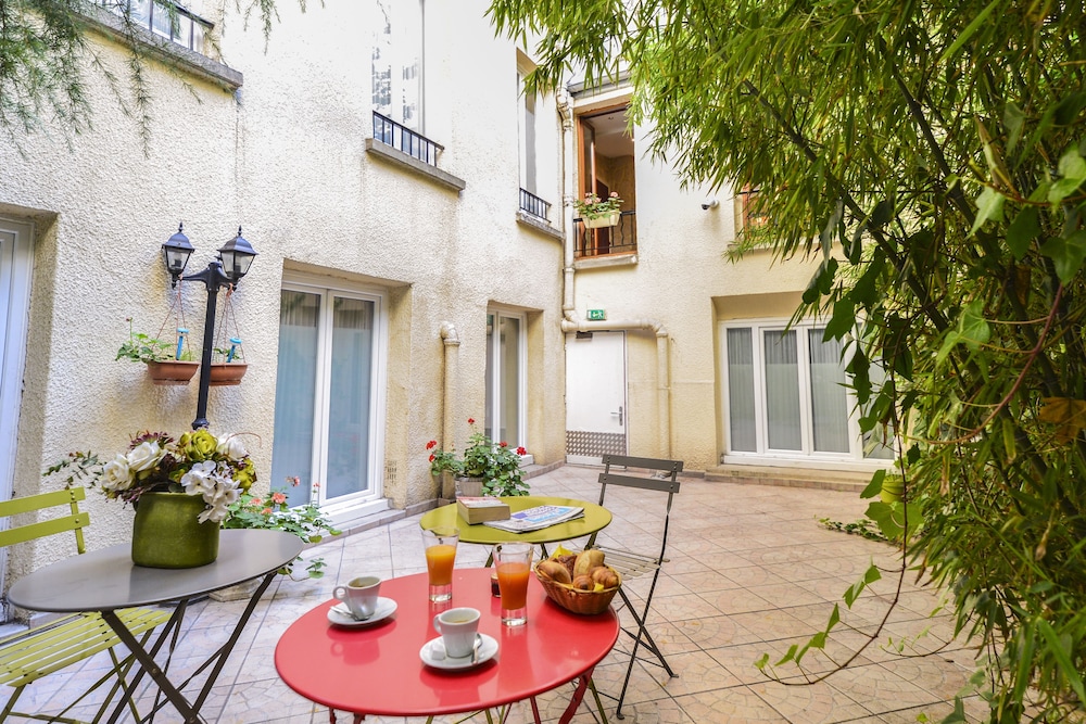 Korner Montmartre 44/49