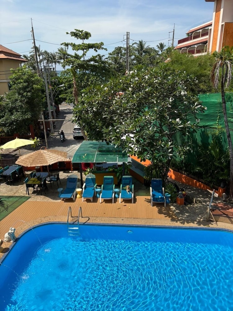 Porter House Patong 64/74