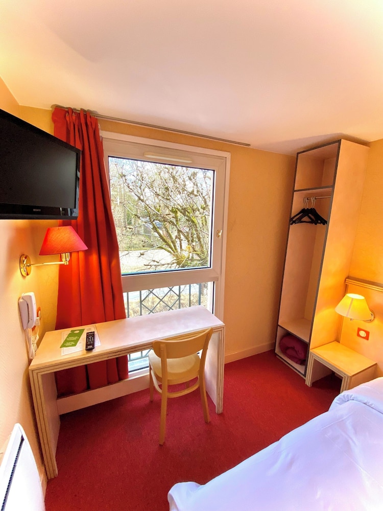 Hotel Le Village 7/22