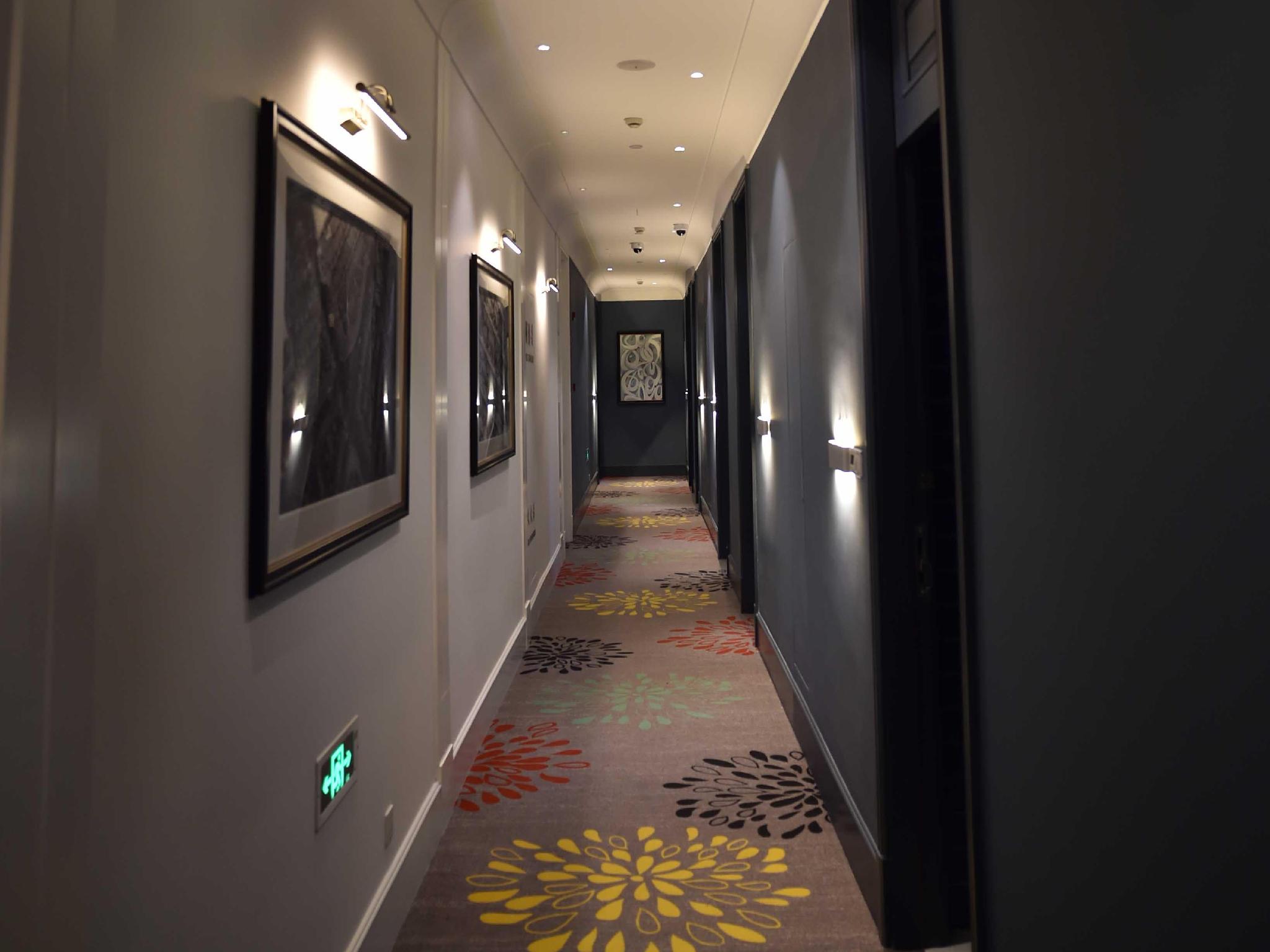 Jinchen Hotel Shanghai 53/56