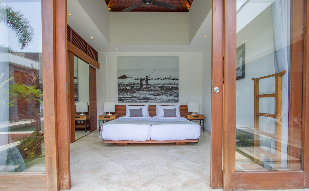 Villa Vishuddha Ajna 6/29