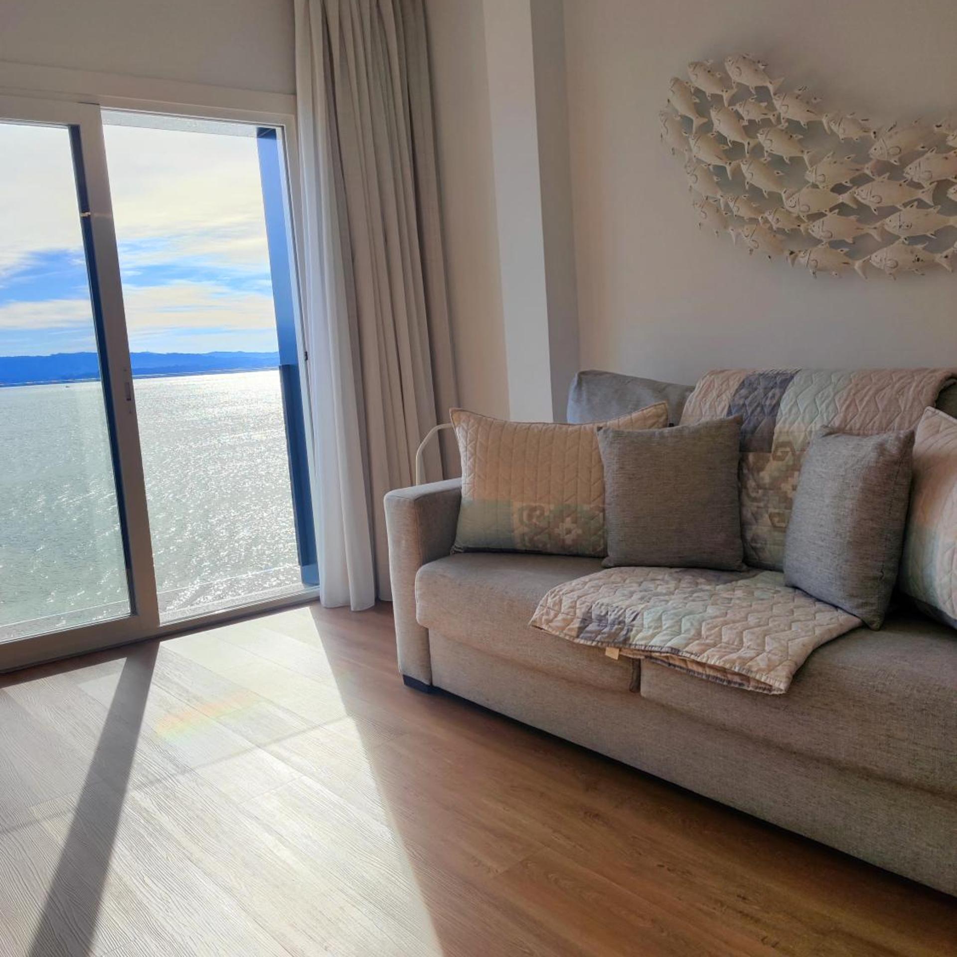 APARTAMENTOS LA TOJA 18/30