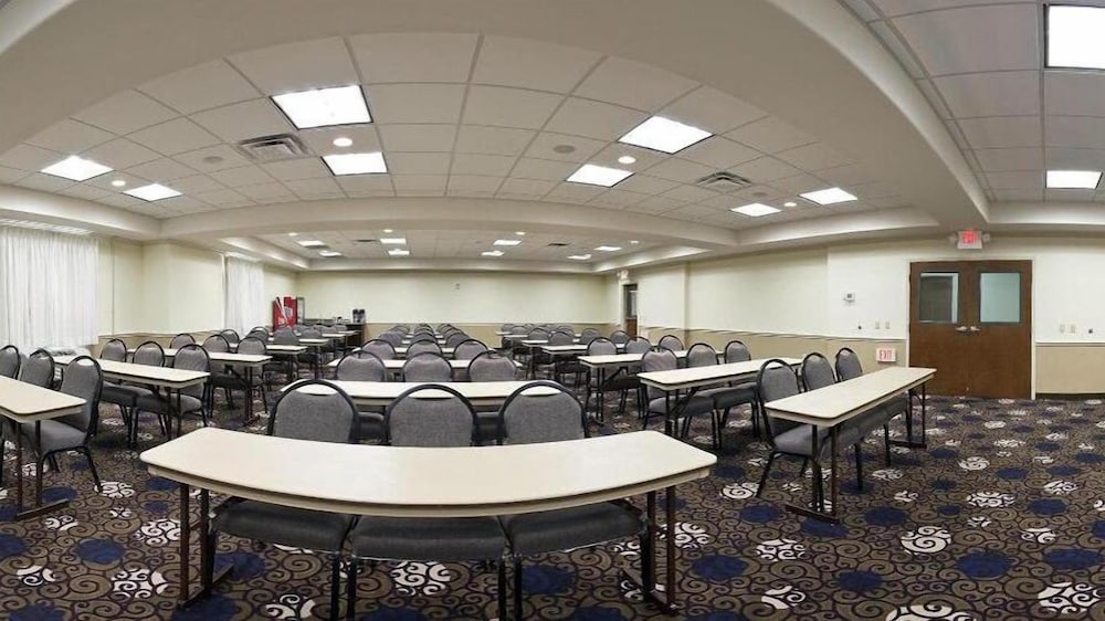 Holiday Inn Express Hotel and Suites La Porte 31/31