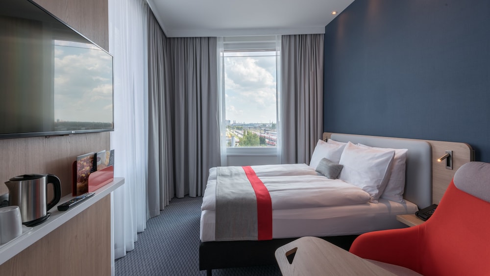 Holiday Inn Express MUNICH CITY WEST 33/80
