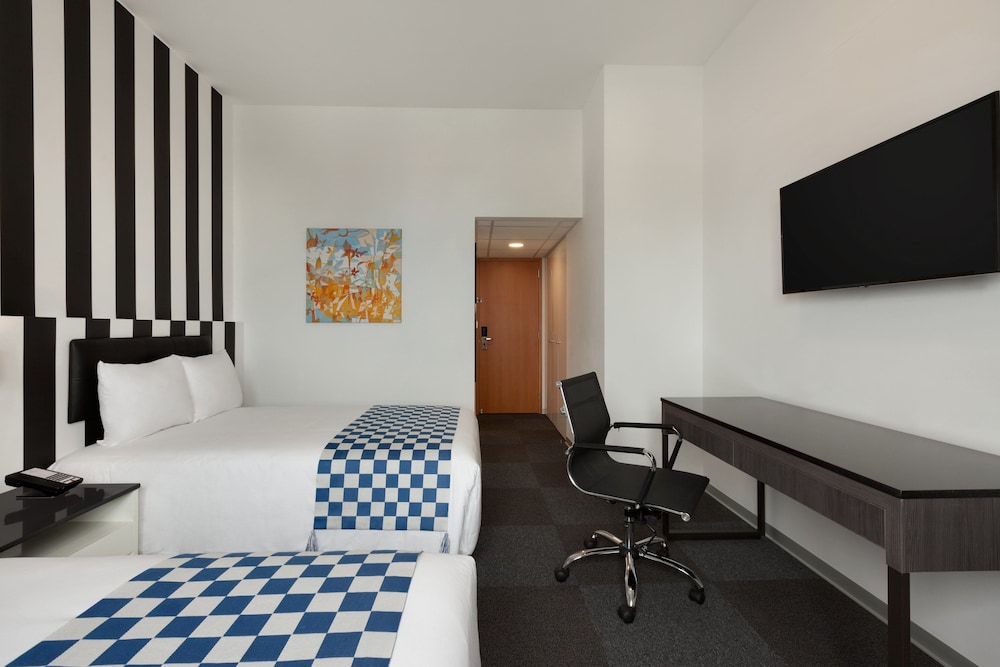 Wyndham Costa Del Sol Lima City 57/77