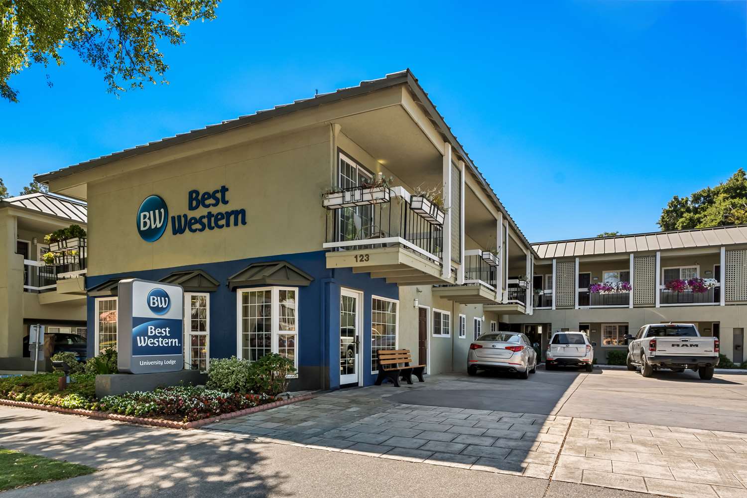 Best Western University Lodge 13/14