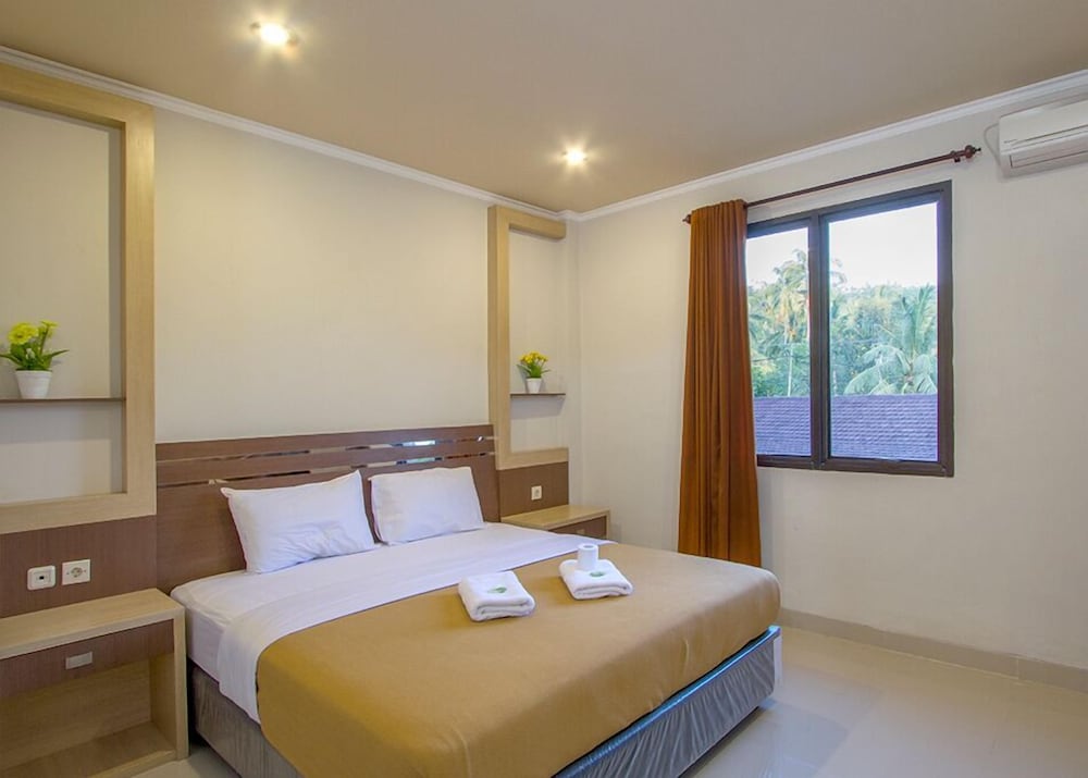 Grand Senggigi Hotel 11/24