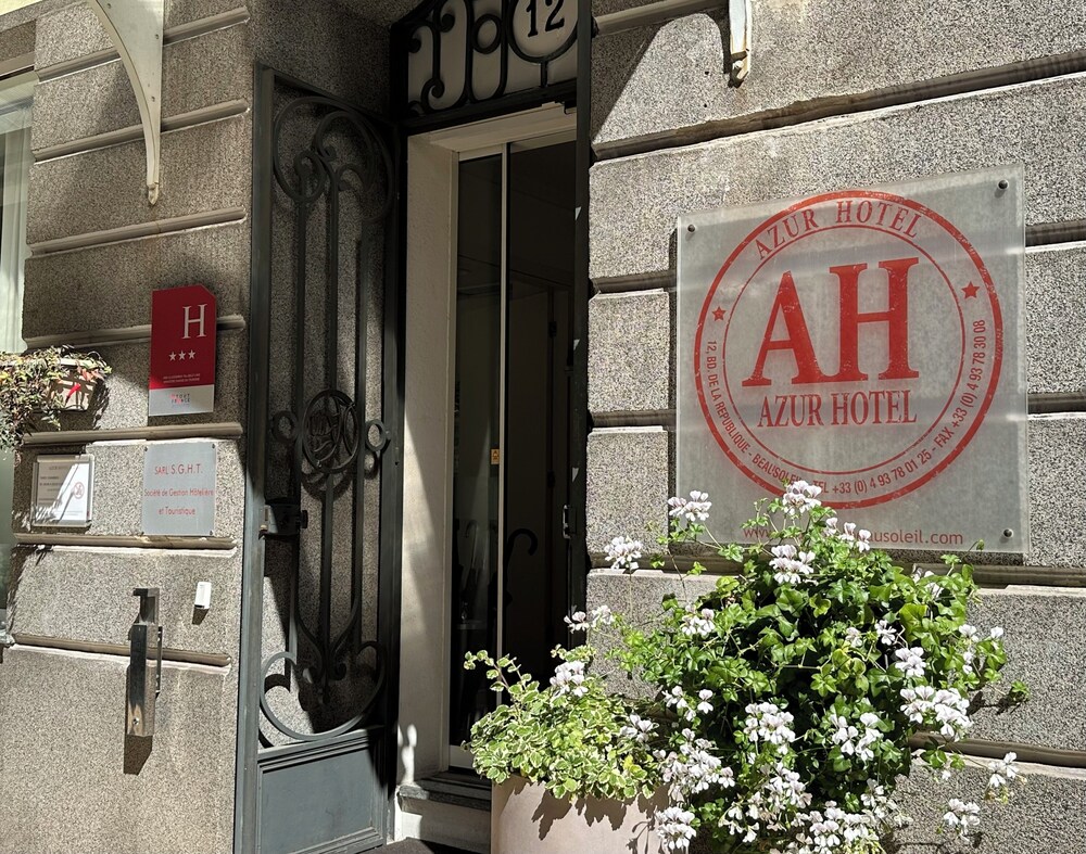 Azur Hotel 7/59