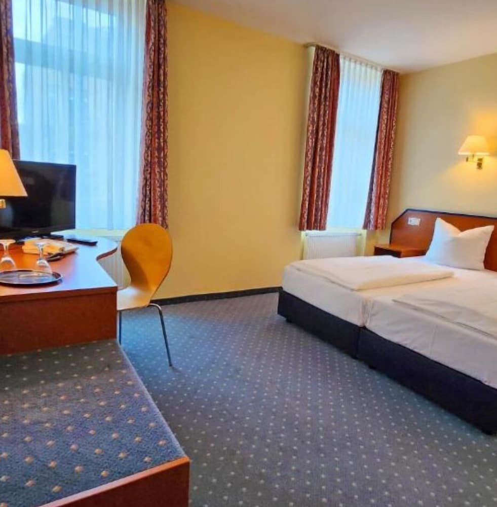 Hotel Amadeus Dresden Neustadt 12/25