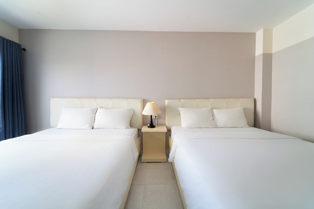 Nam Hai Hotel 11/78