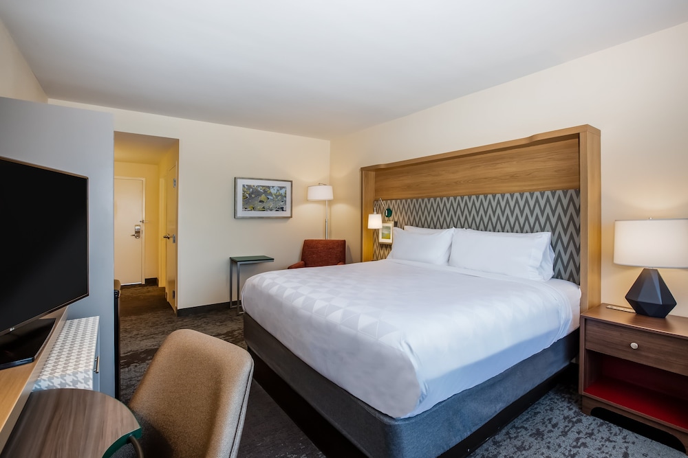 Holiday Inn Gulfport Airport 15/46