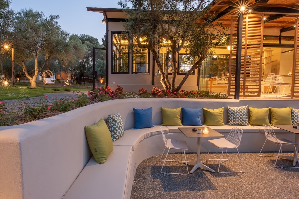 Elies 33 Bio Retreat - Adults Only 11/25