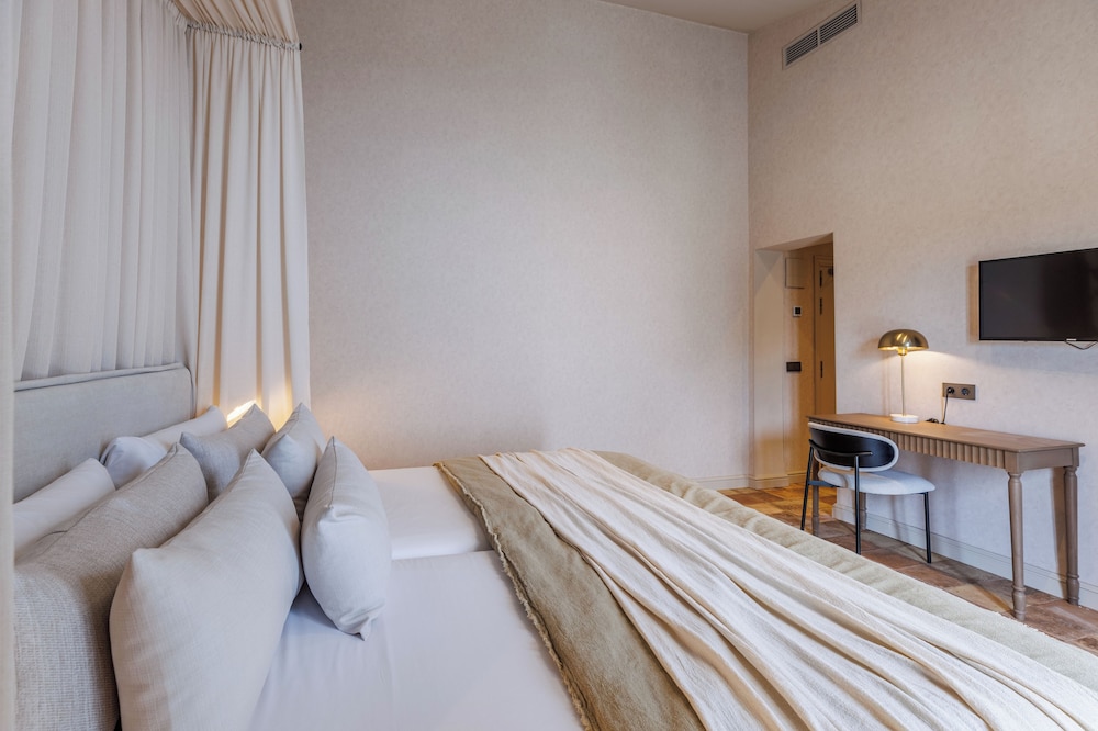 Hotel Hoposa Uyal 23/68