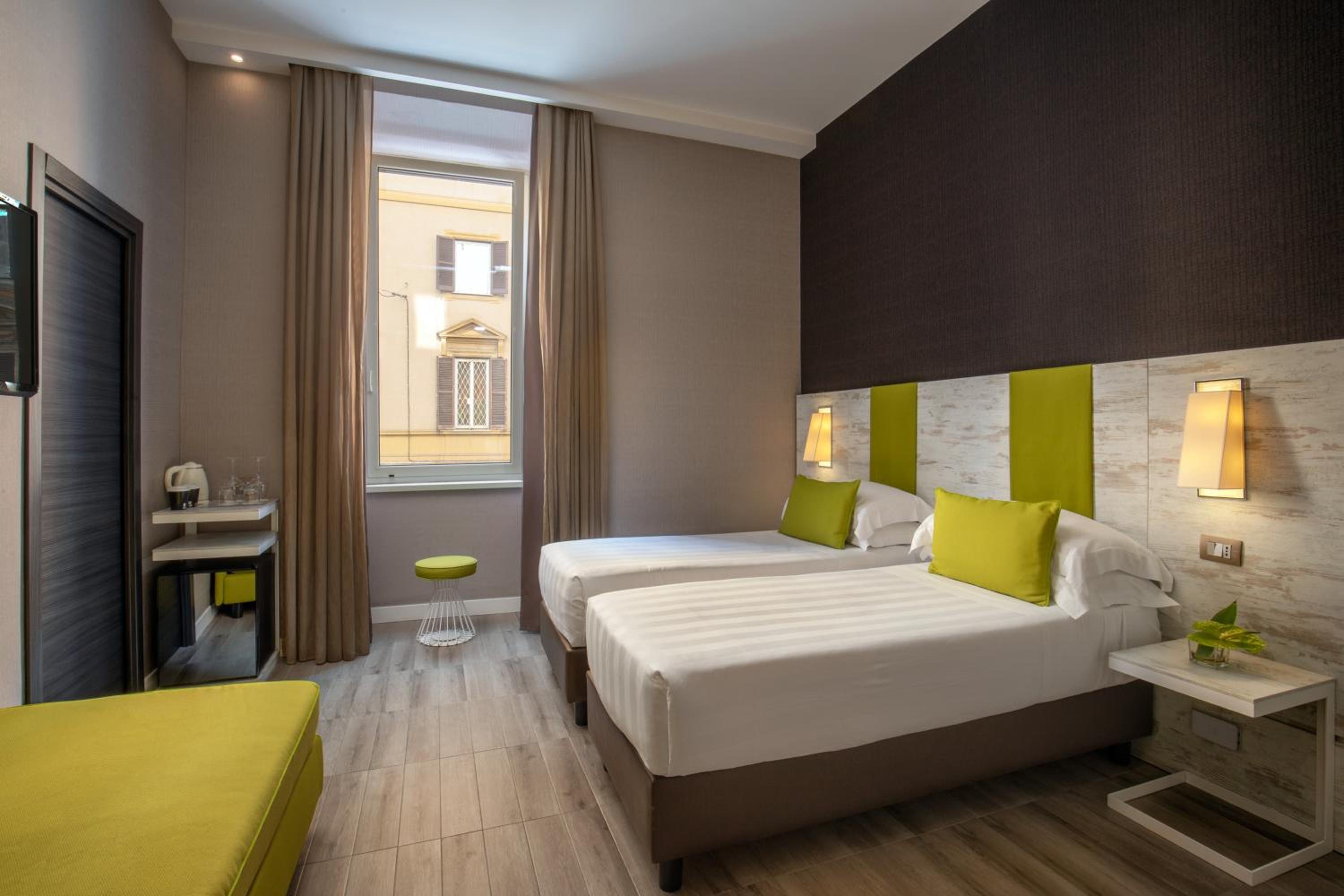 CLASSIC, DOUBLE OR TWIN BED