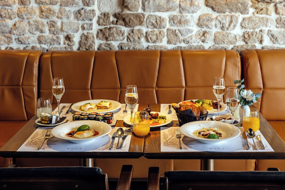 Heritage Hotel King Kresimir 36/50