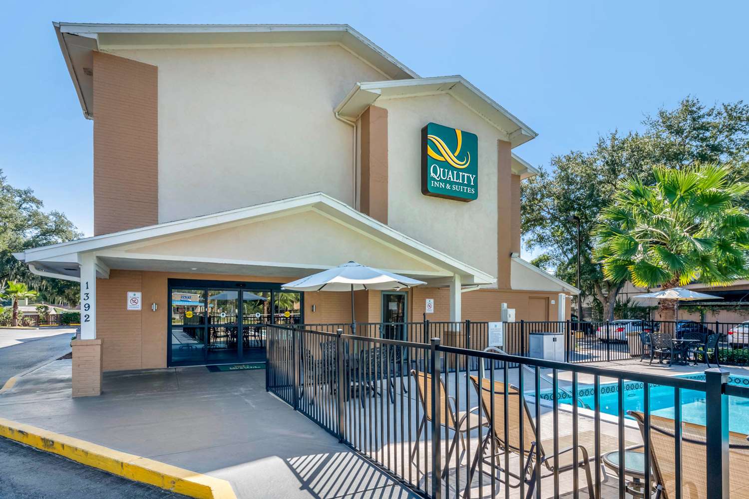 Quality Inn & Suites Leesburg Chain of Lakes 1/8